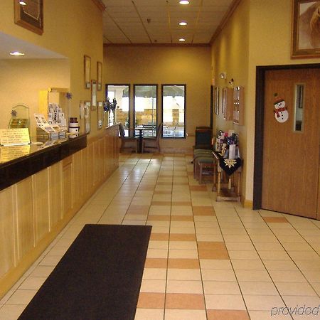 Holiday Inn Express Miles City Interior photo