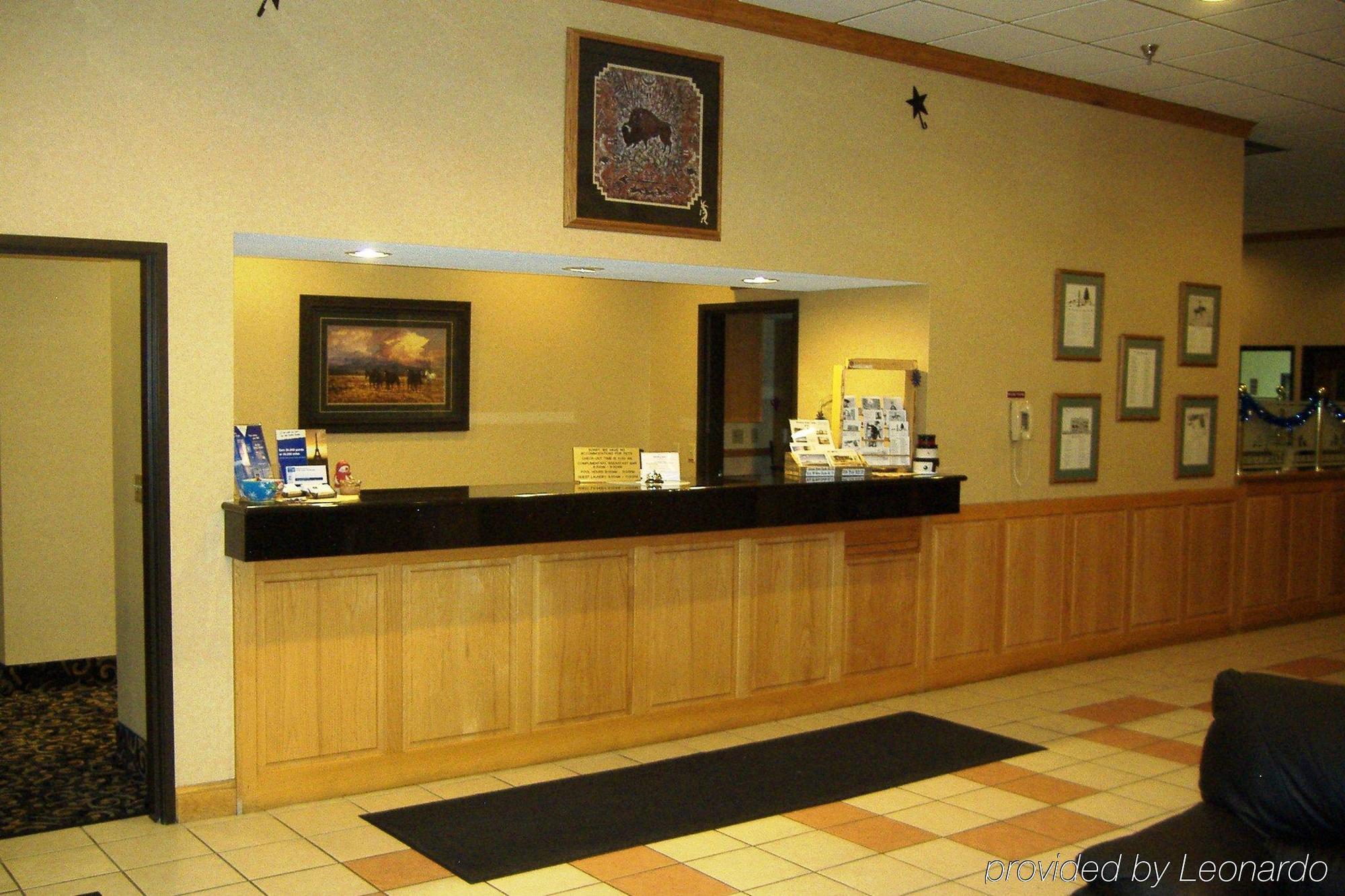 Holiday Inn Express Miles City Interior photo